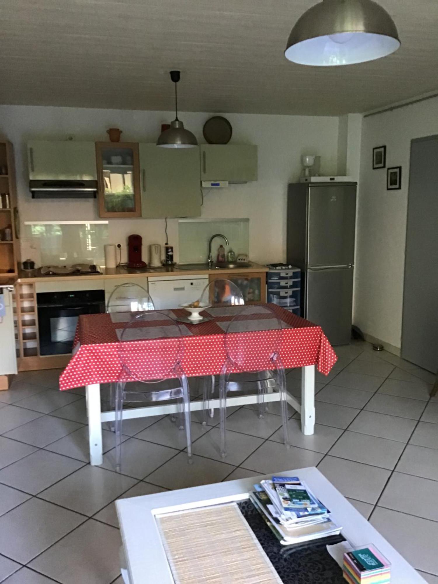 Agreable Appartement A 1Km Du Centre De 拉特斯特德布赫 外观 照片